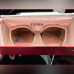 Fendi Rose Gold Tone / Bicolor Gradient Cat Eye Sunglasses